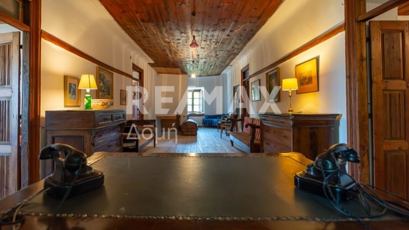 Property photo 1 of 25
