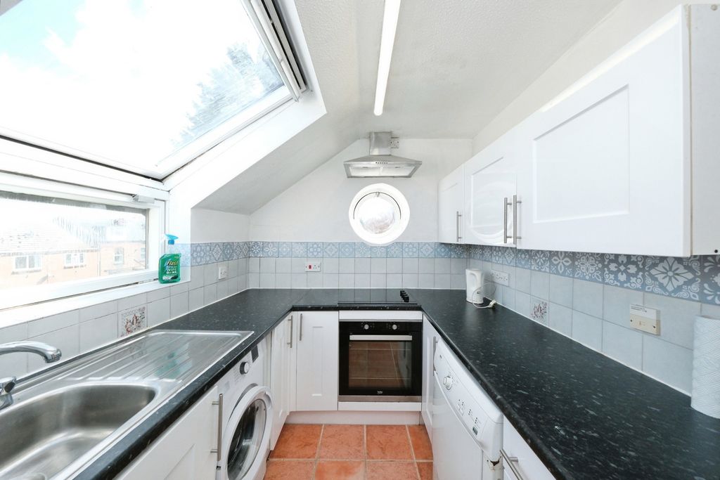 Property photo 3 of 13 Pbox-Img.Jpg