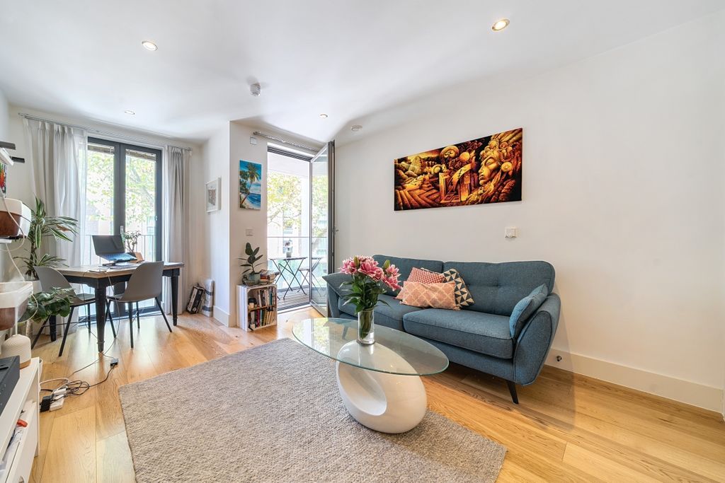 Property photo 2 of 13 1344673-15-68B056...