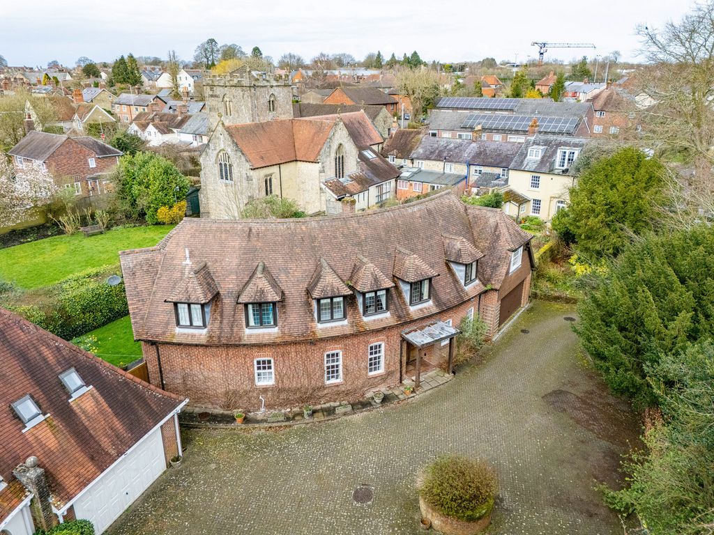 Property photo 2 of 27