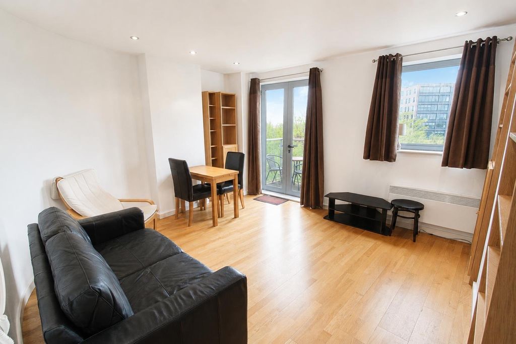 Property photo 1 of 9 Bright Lounge With Juliet Balcony And Dining Area...
