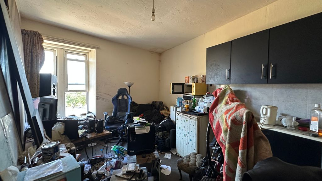 Property photo 3 of 8 Img_5369