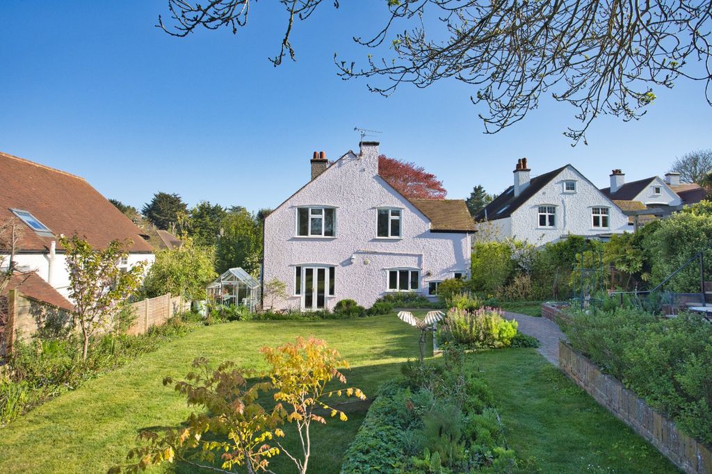 Property photo 1 of 25 Picture No. 37