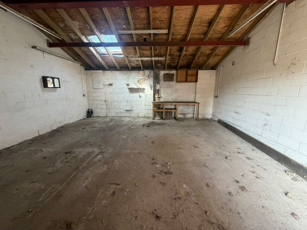Property photo 3 of 3