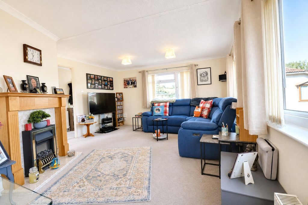 Property photo 3 of 10 Picture No. 11
