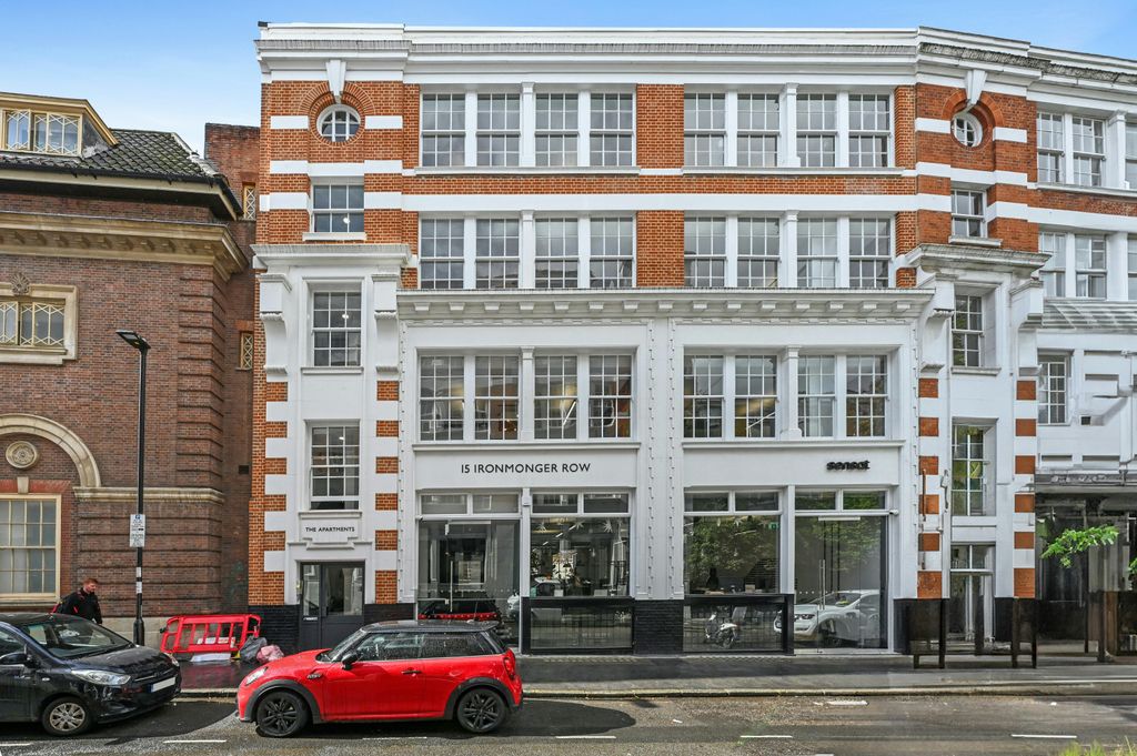 Property photo 2 of 10 Olbc15Ironmongerrow26.Jpg