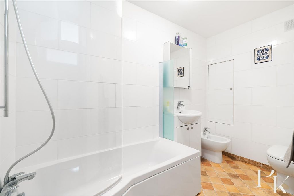 Additional image 18 of 4 bed flat for saleKings Esplanade, Hove BN3