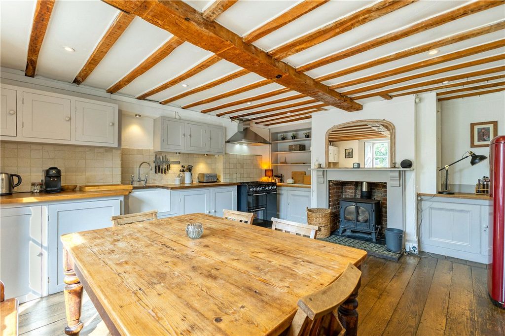 Property photo 2 of 25 Kitchen/Dining Room