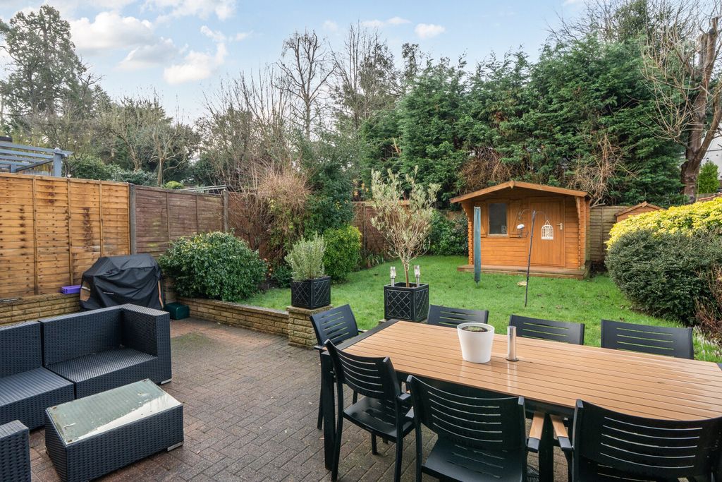 Property photo 2 of 19 1407998-4-69831Bc...