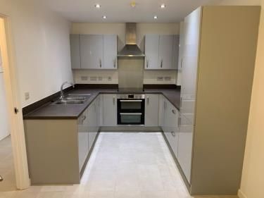 Property photo 3 of 11 Sml_Kitchen.Jpg