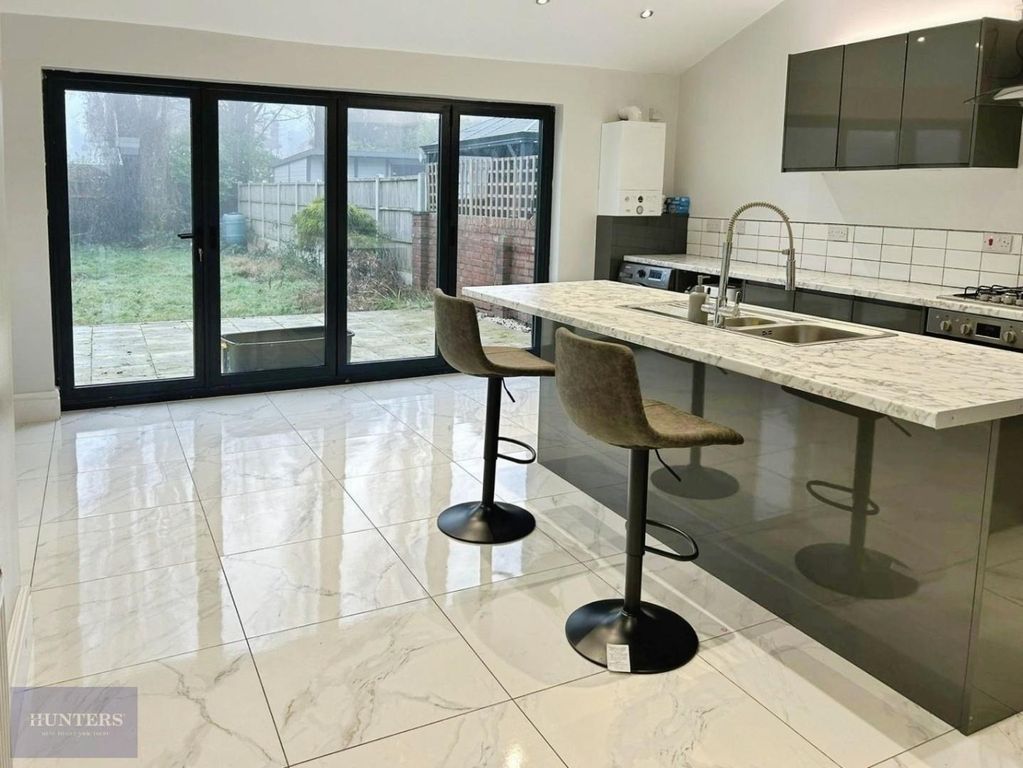 Property photo 2 of 16 c92c0838-1000039285.Jpg