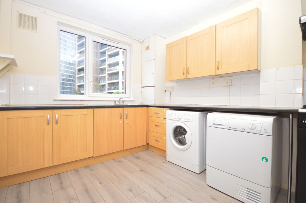 Property photo 1 of 9 2 Double Bedroom Flat To Rent