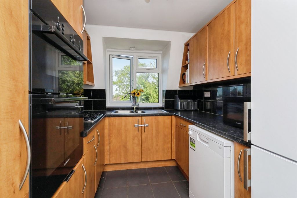 Additional image 5 of 2 bed flat for saleMutton Hall Hill, Heathfield TN21