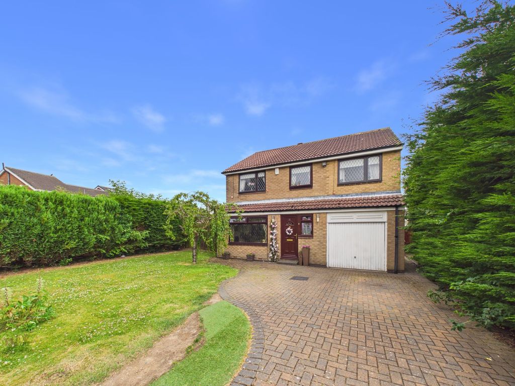 Property photo 1 of 12 External