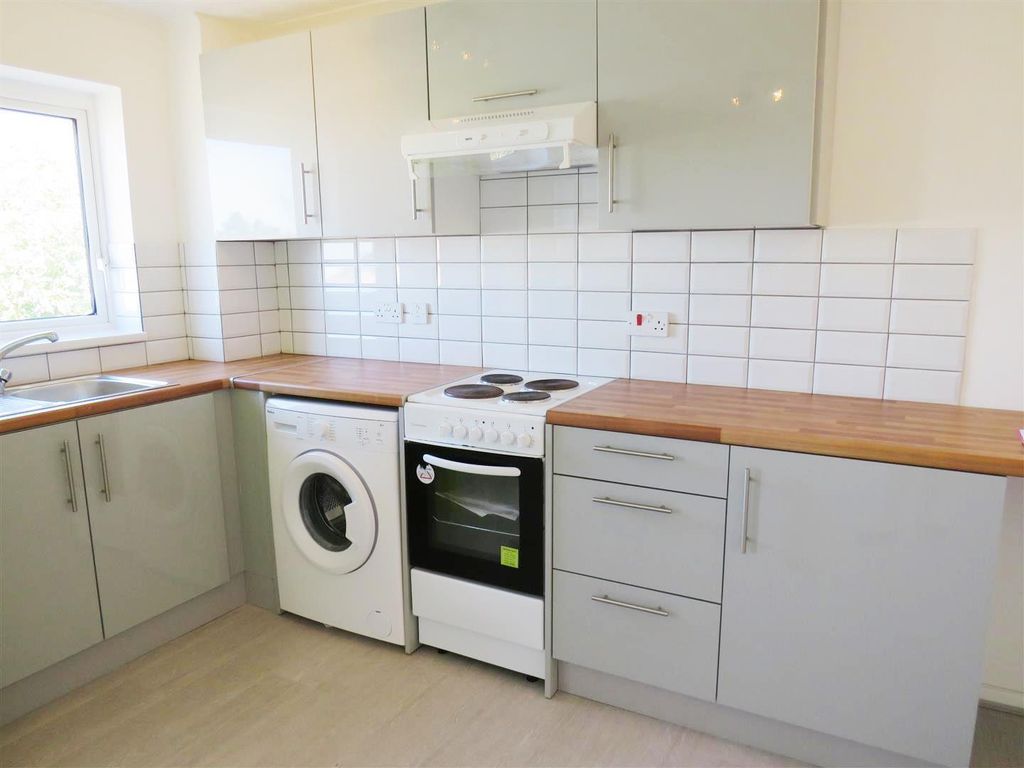 Property photo 1 of 13 Kitchen