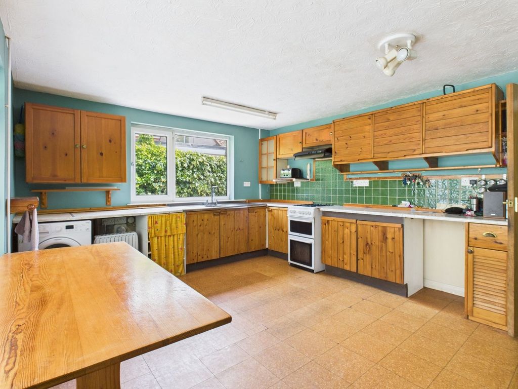 Property photo 2 of 19 Kitchen/Dining Room
