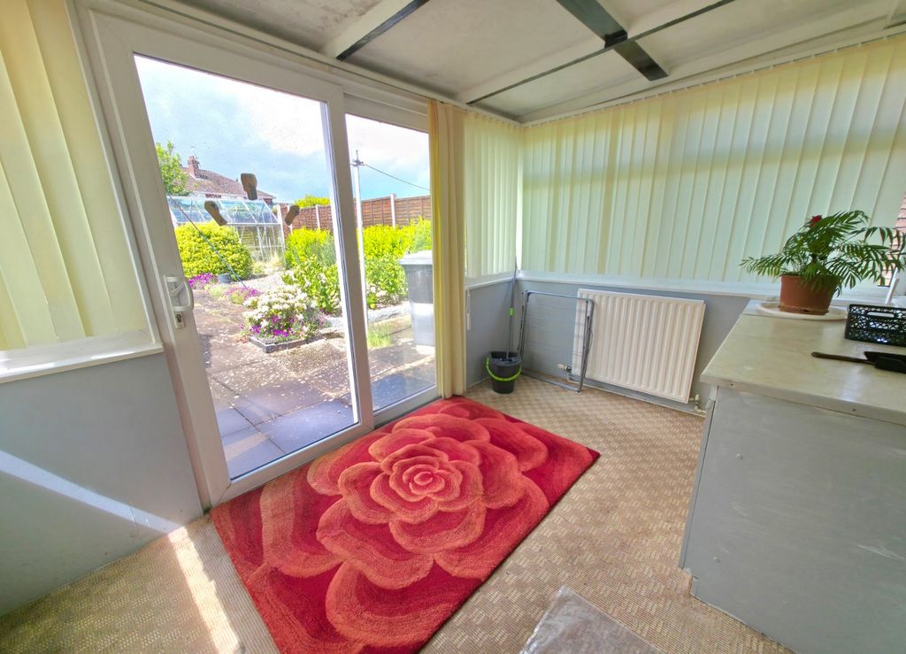 Property photo 3 of 10 Lean To