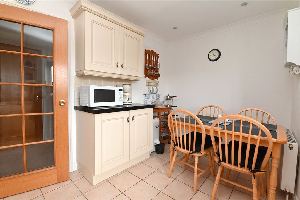 Property photo 3 of 16 Picture No. 05