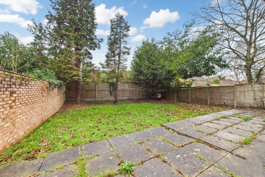 Property photo 3 of 6 Picture No. 01