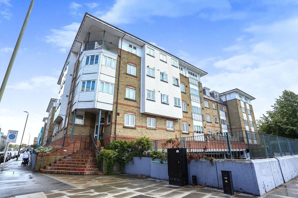 Property photo 1 of 10 External