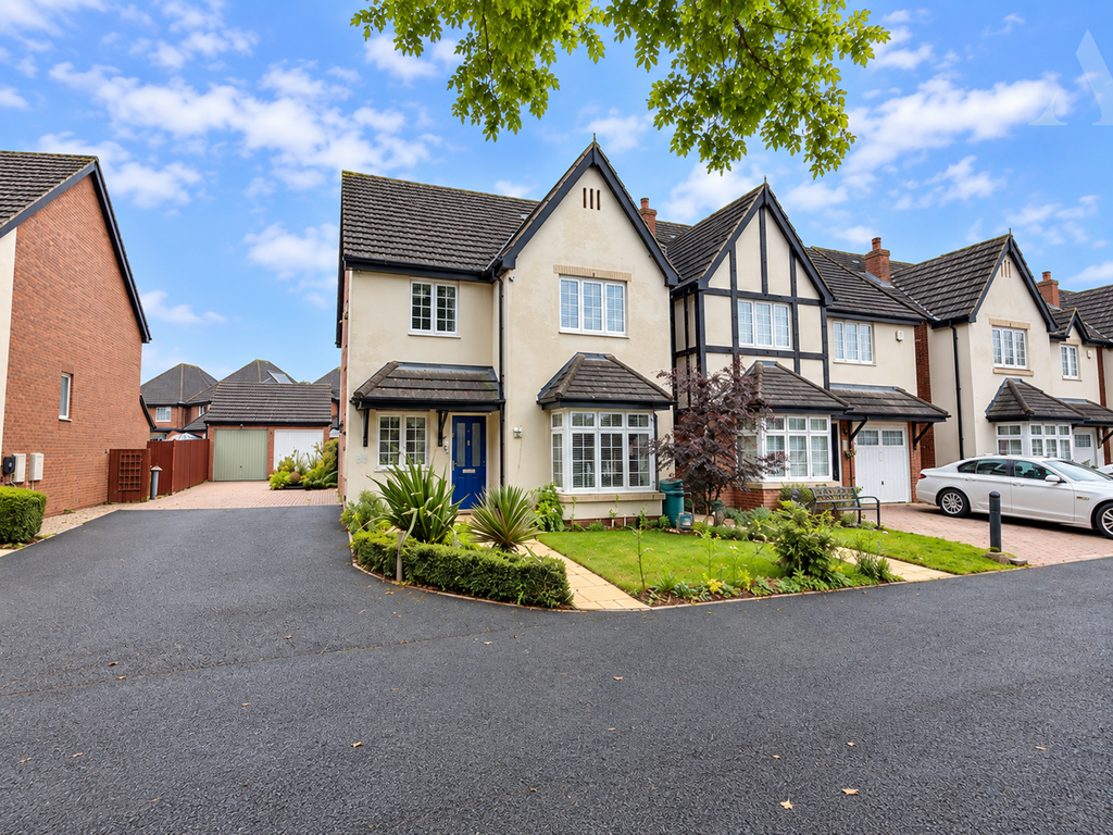 Property photo 1 of 22 5 The Green Frontage
