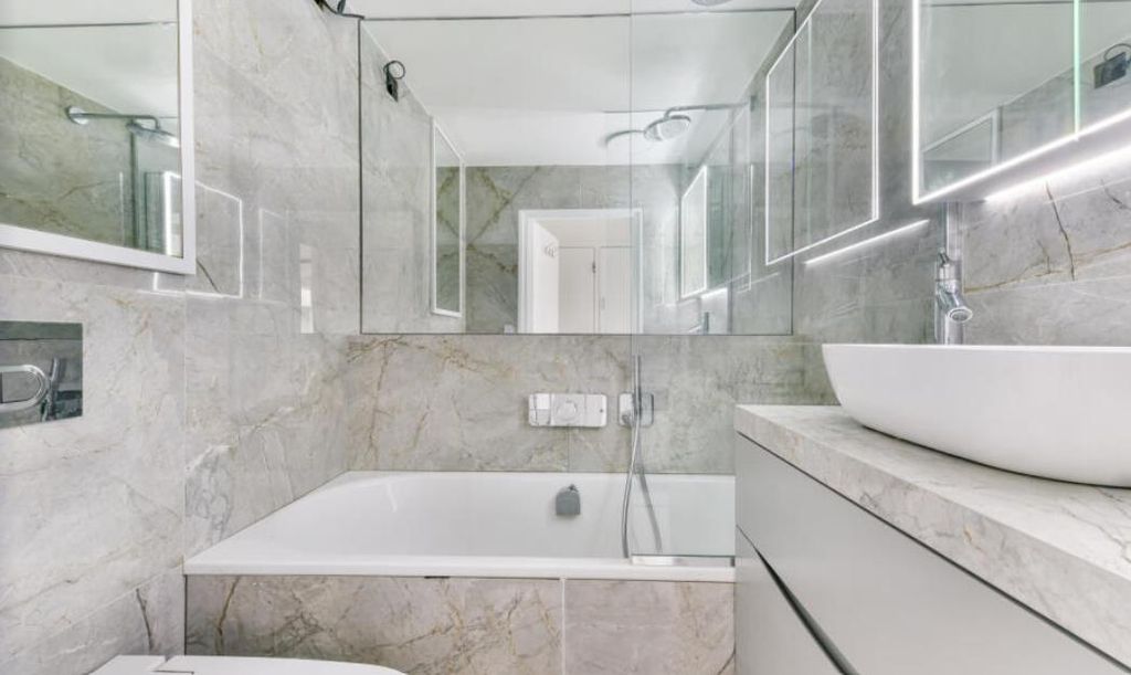 Property photo 3 of 3 Addison Bathroom.Png