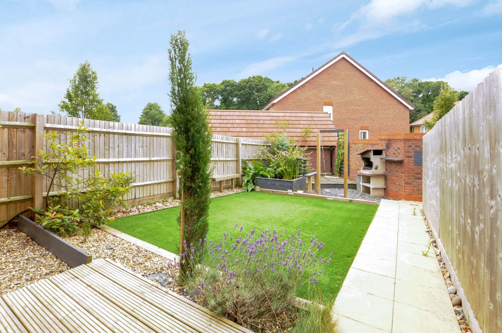 Property photo 2 of 7