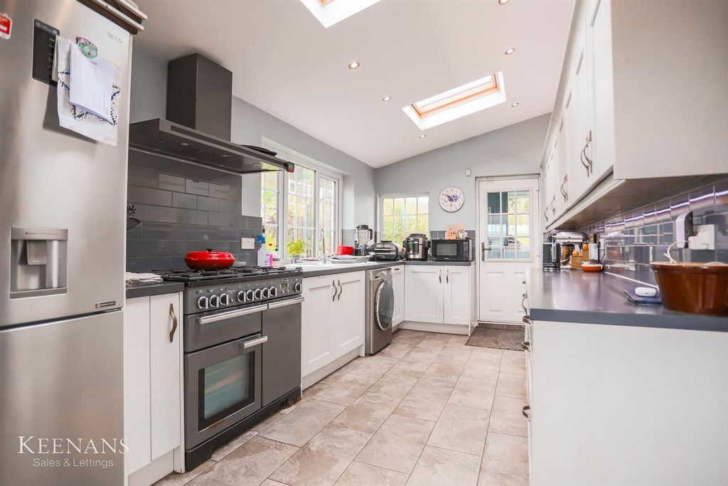 Property photo 3 of 36 526.Jpg