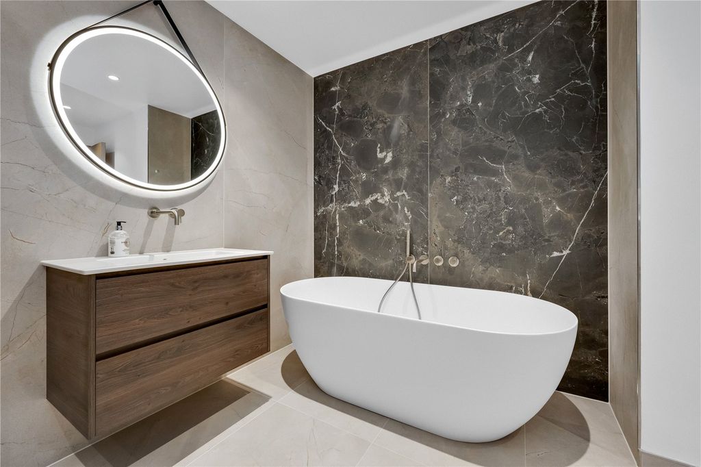 Property photo 3 of 15 Picture No. 26