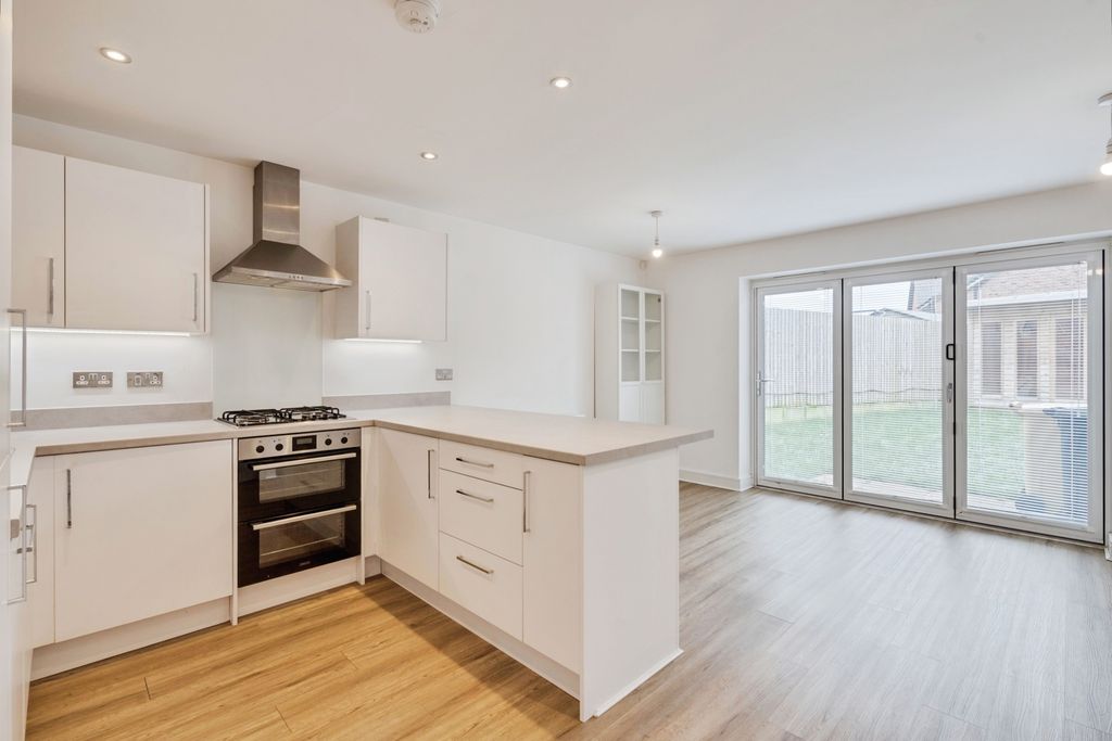 Property photo 3 of 20 Pbox-Img.Jpg