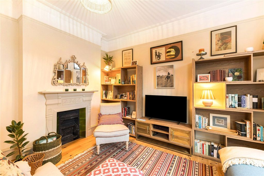 Property photo 3 of 23 Reception Room