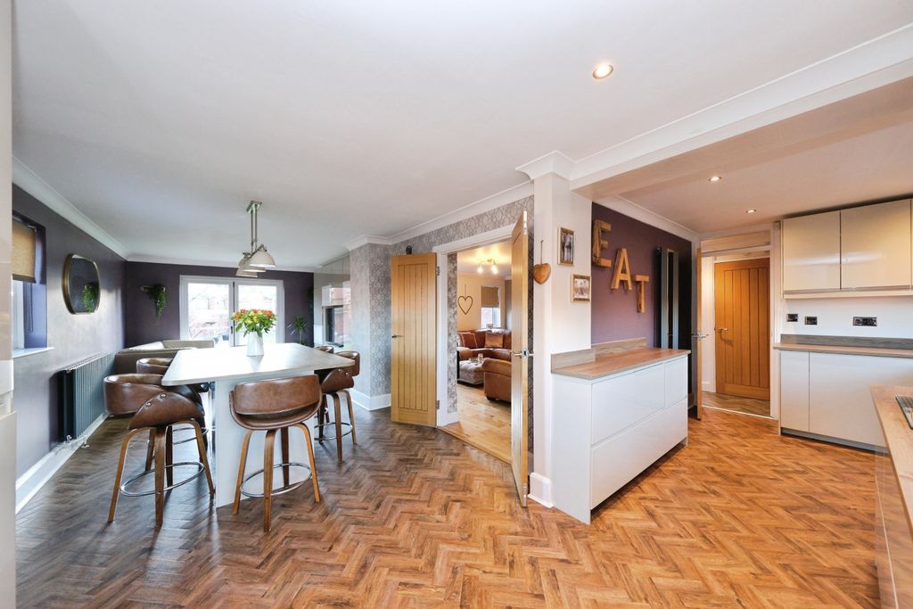 Property photo 3 of 36 Dscf4537