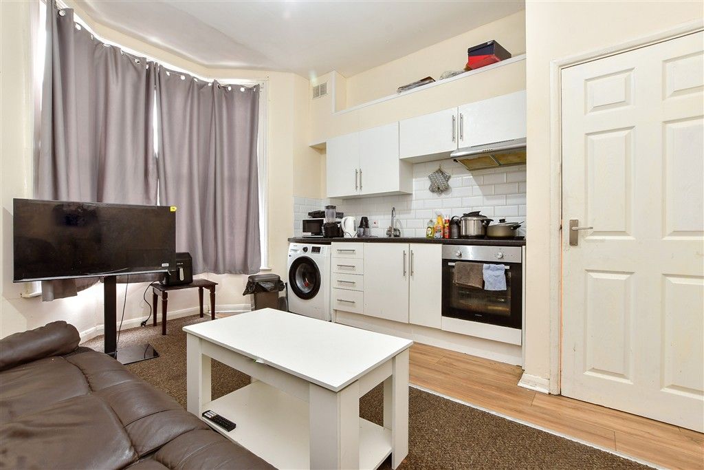 Property photo 2 of 9 Kitchen/Diner