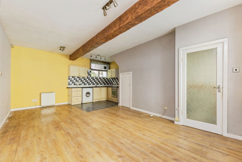 Property photo 3 of 20 Pbox-Img.Jpg