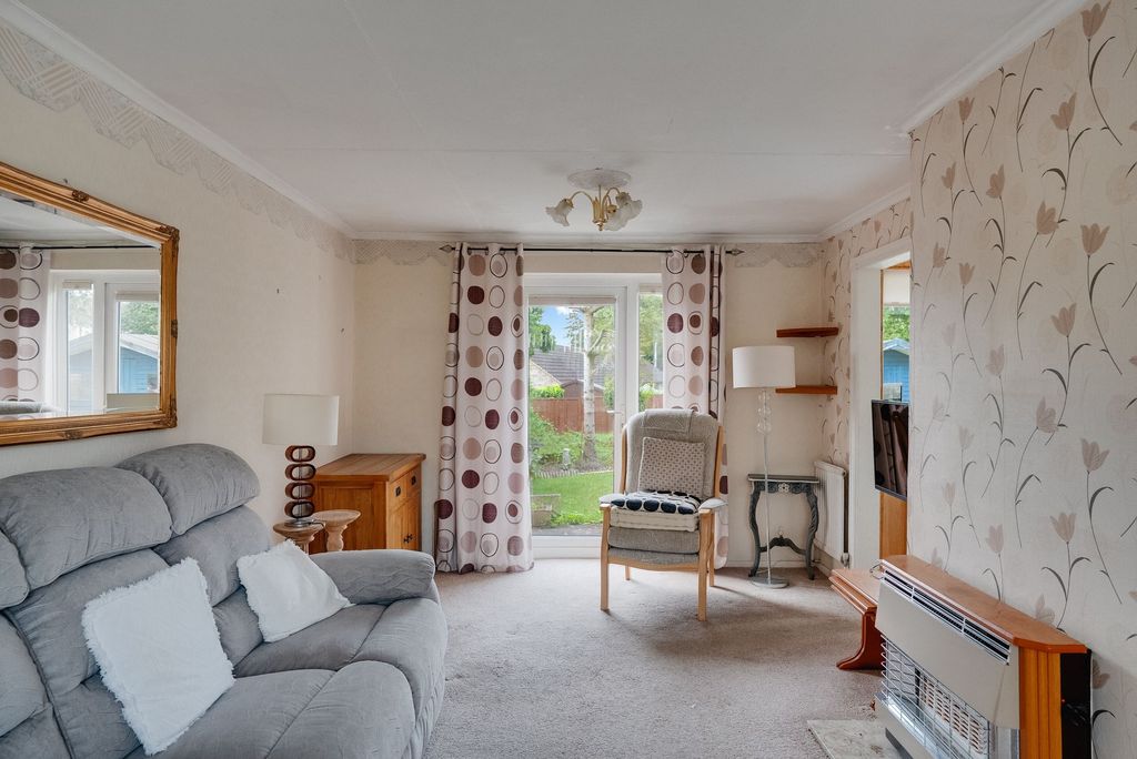 Property photo 3 of 18