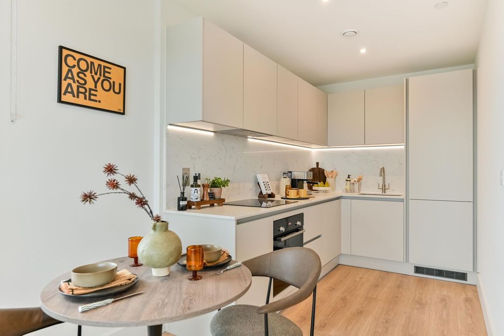 Property photo 1 of 71