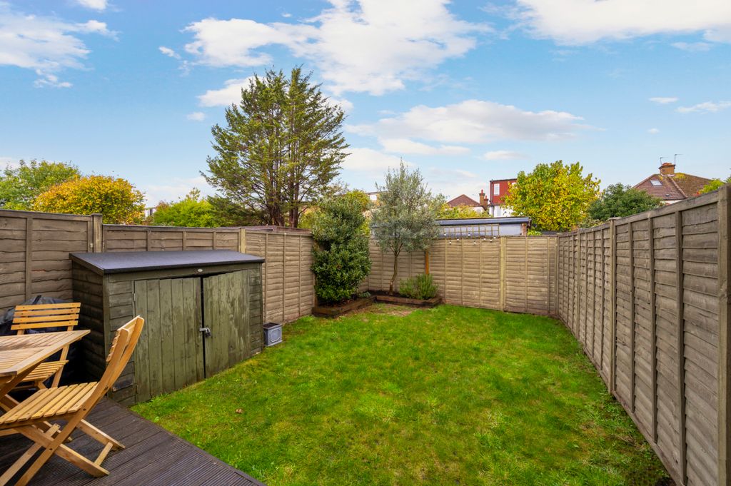 Property photo 3 of 16 Picture No. 12