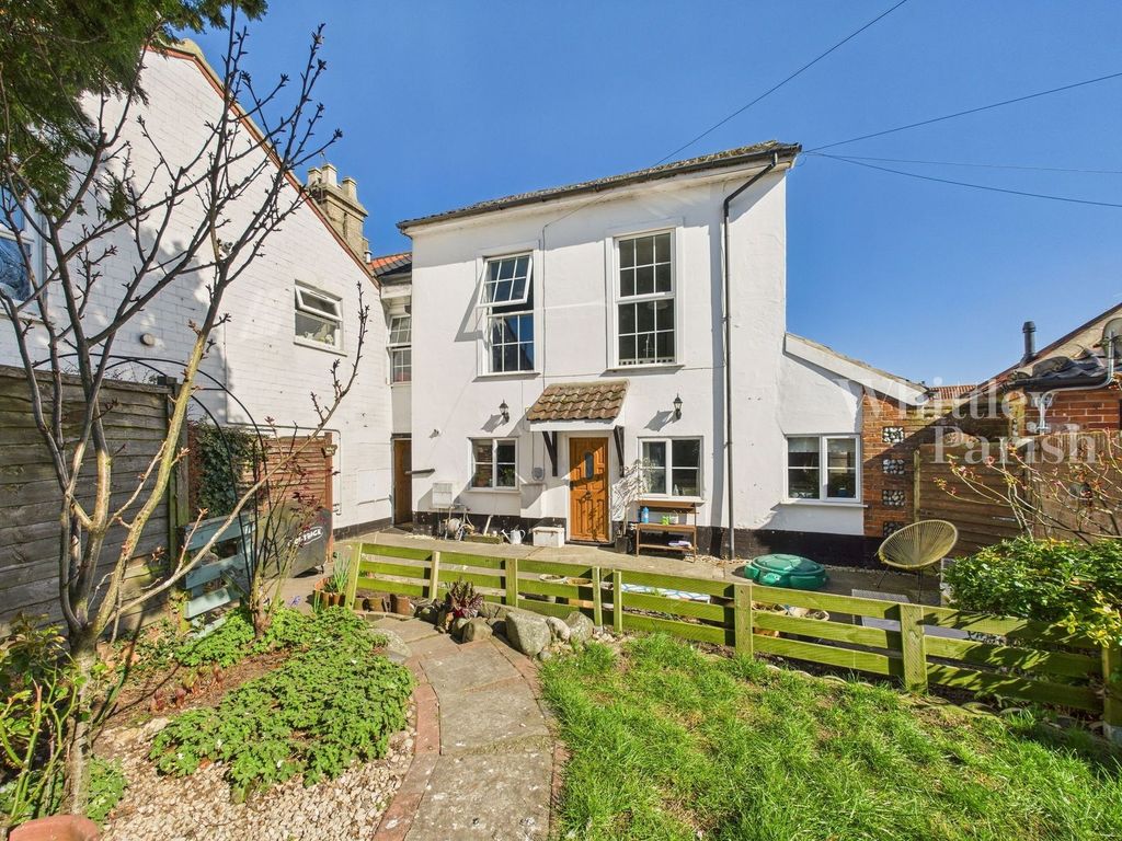 Property photo 1 of 16