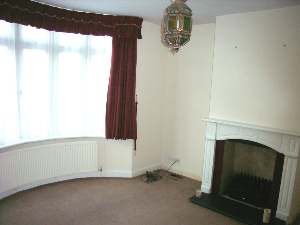 Property photo 2 of 3