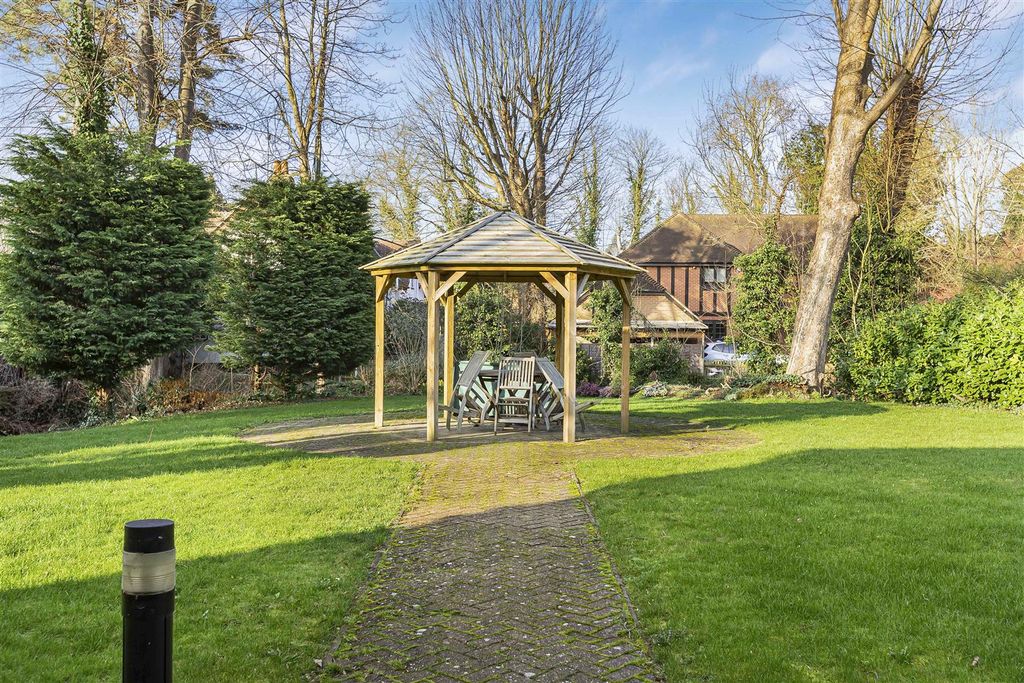 Property photo 2 of 23 34_75652.Jpg