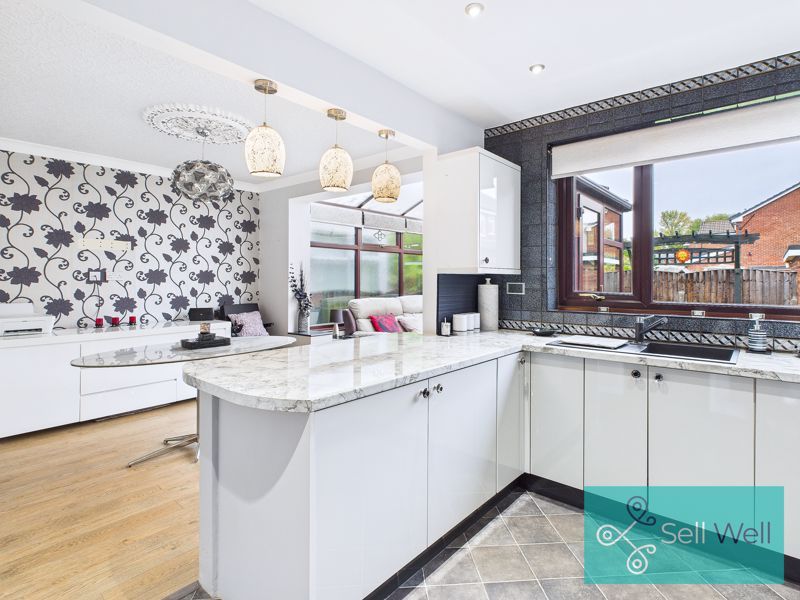 Property photo 3 of 19 Kitchen/Diner