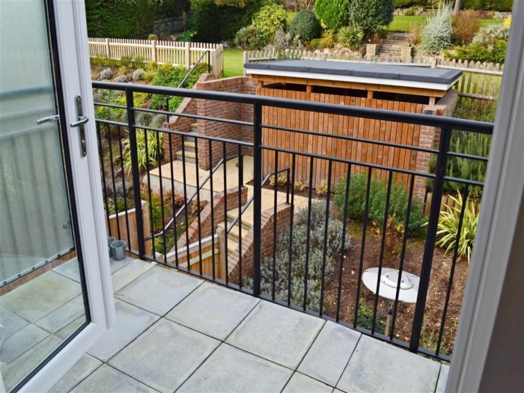 Property photo 3 of 11