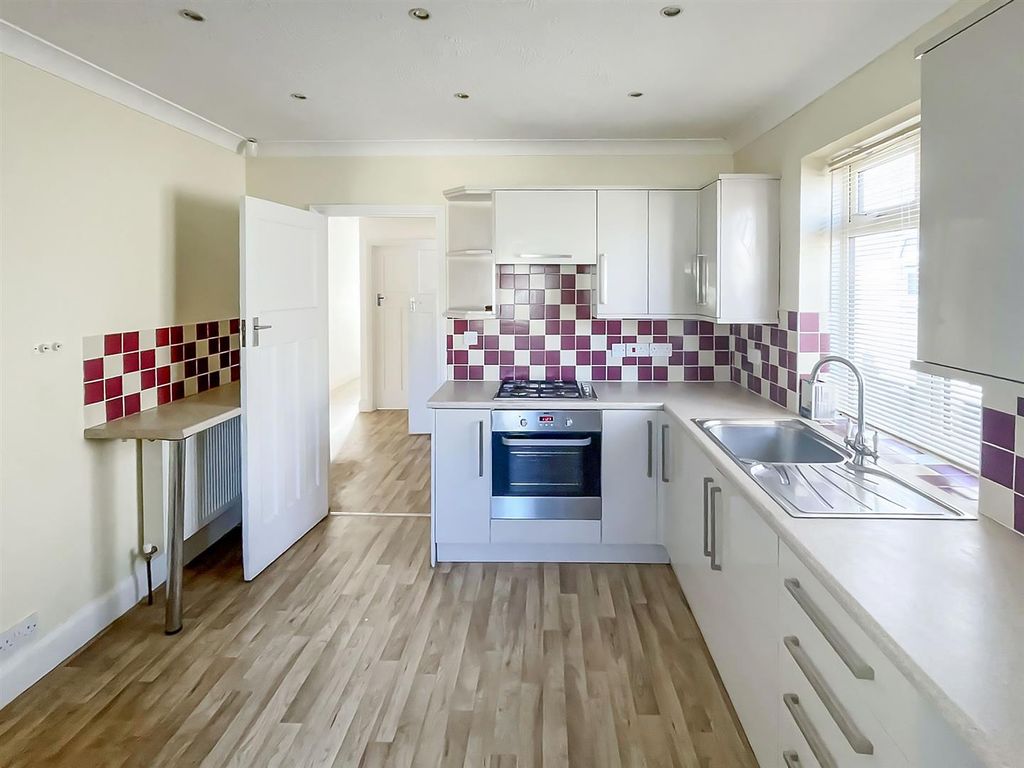 Property photo 2 of 10 6.Jpg