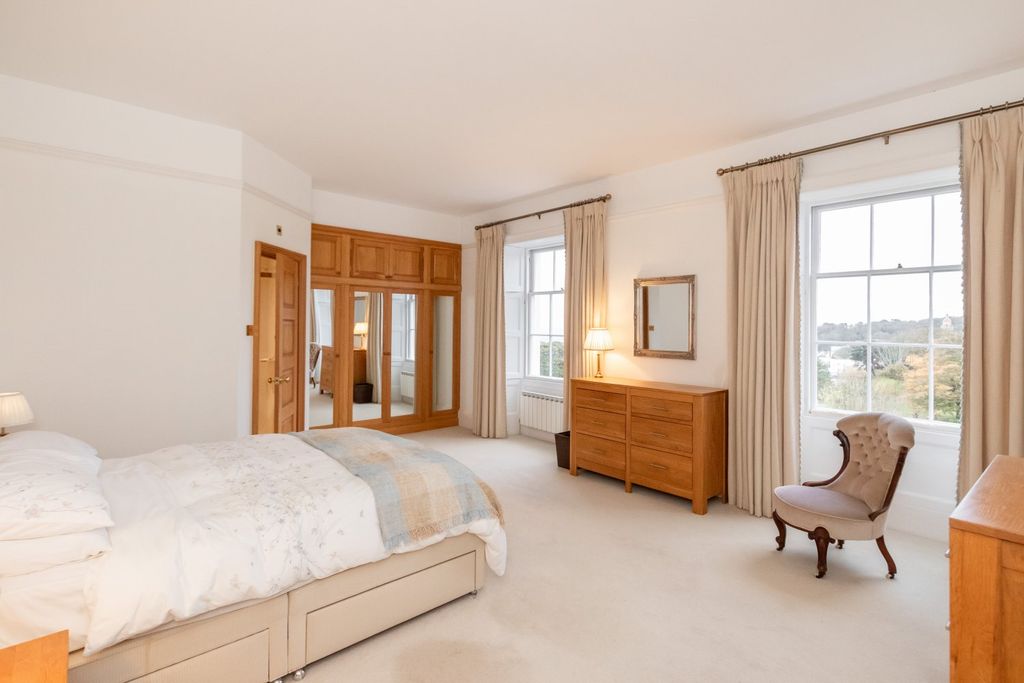 Additional image 17 of 7 bed detached house for saleL'hyvreuse, Cambridge Park, St. Peter Port, Guernsey GY1