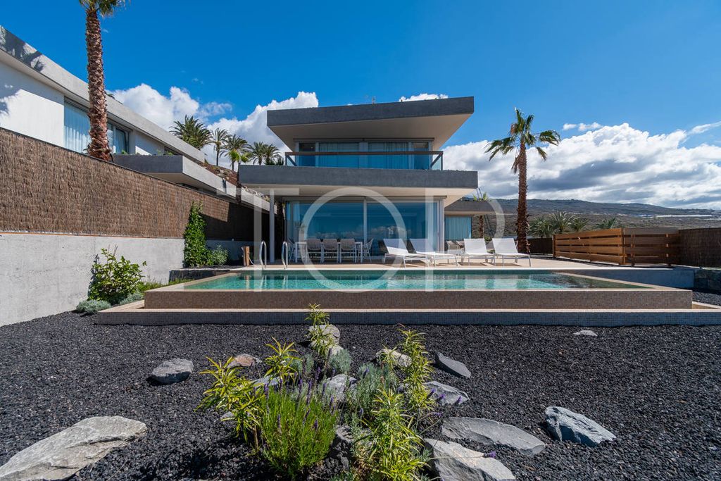 Property photo 3 of 22