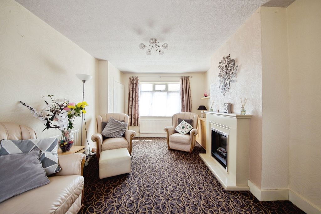Property photo 3 of 22 Pbox-Img.Jpg