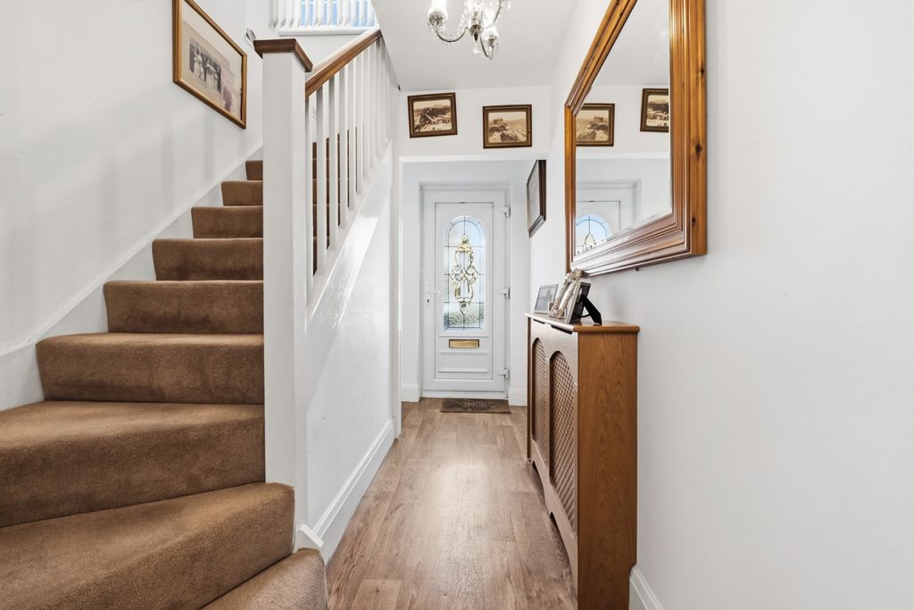 Additional image 4 of 5 bed detached house for saleHill View Road, Longfield DA3