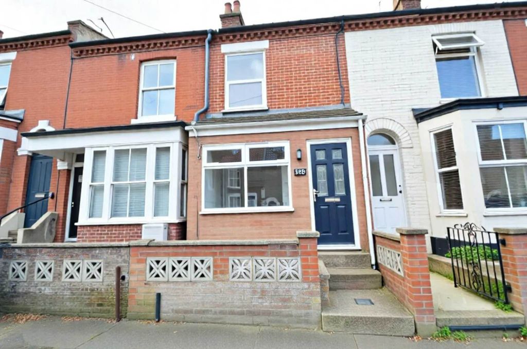 Property photo 1 of 8