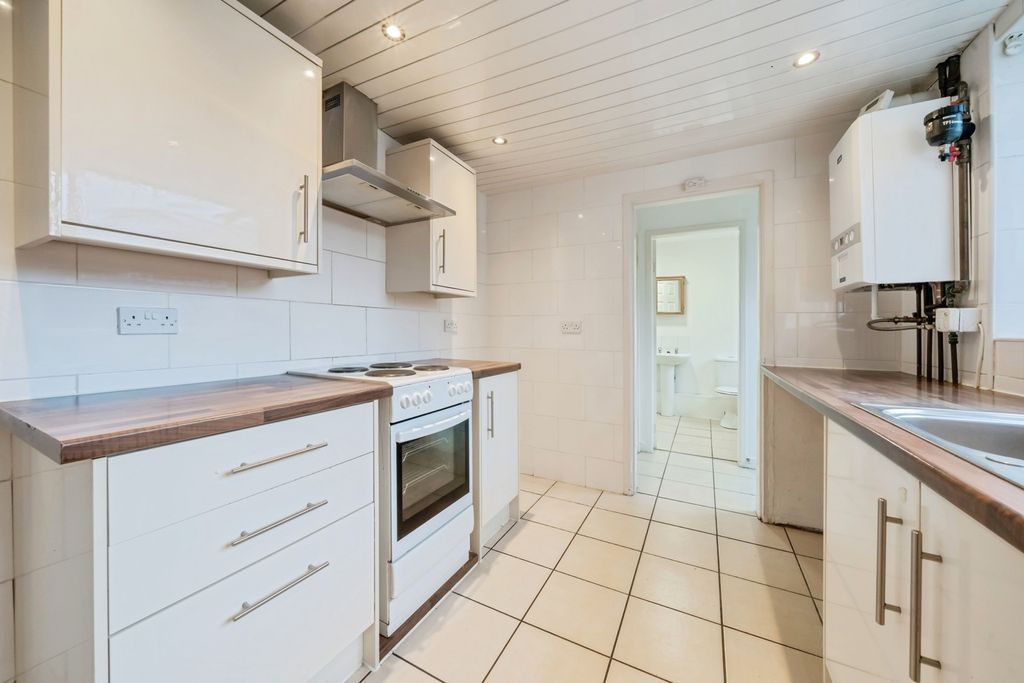 Property photo 3 of 14 Pbox-Img.Jpg