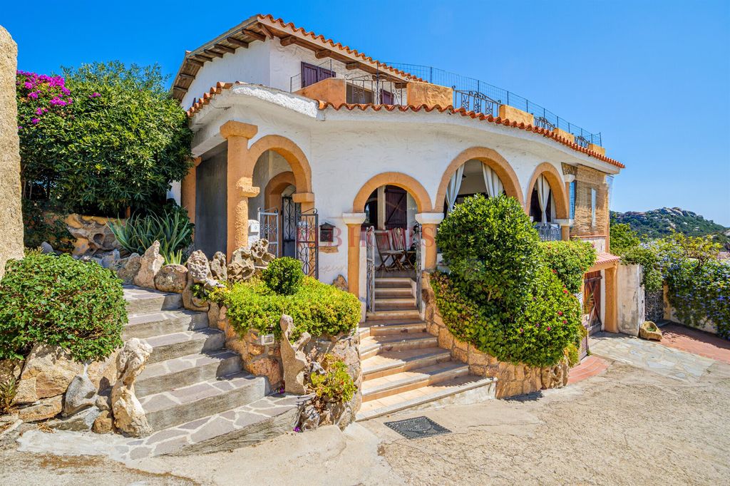 Property photo 1 of 56 Semi-Detached Villa With Ample Outdoor Space And Sea View